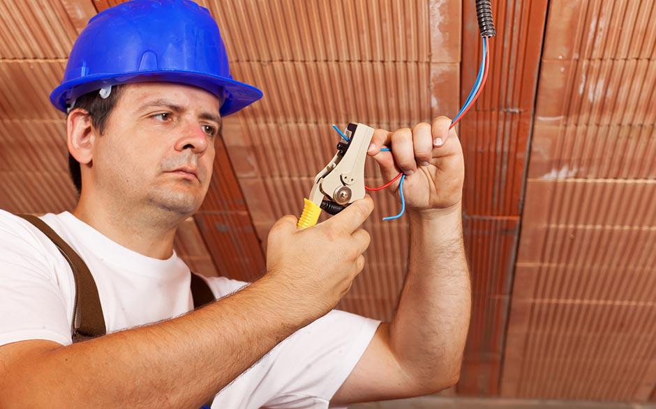 installation électrique maison Égly